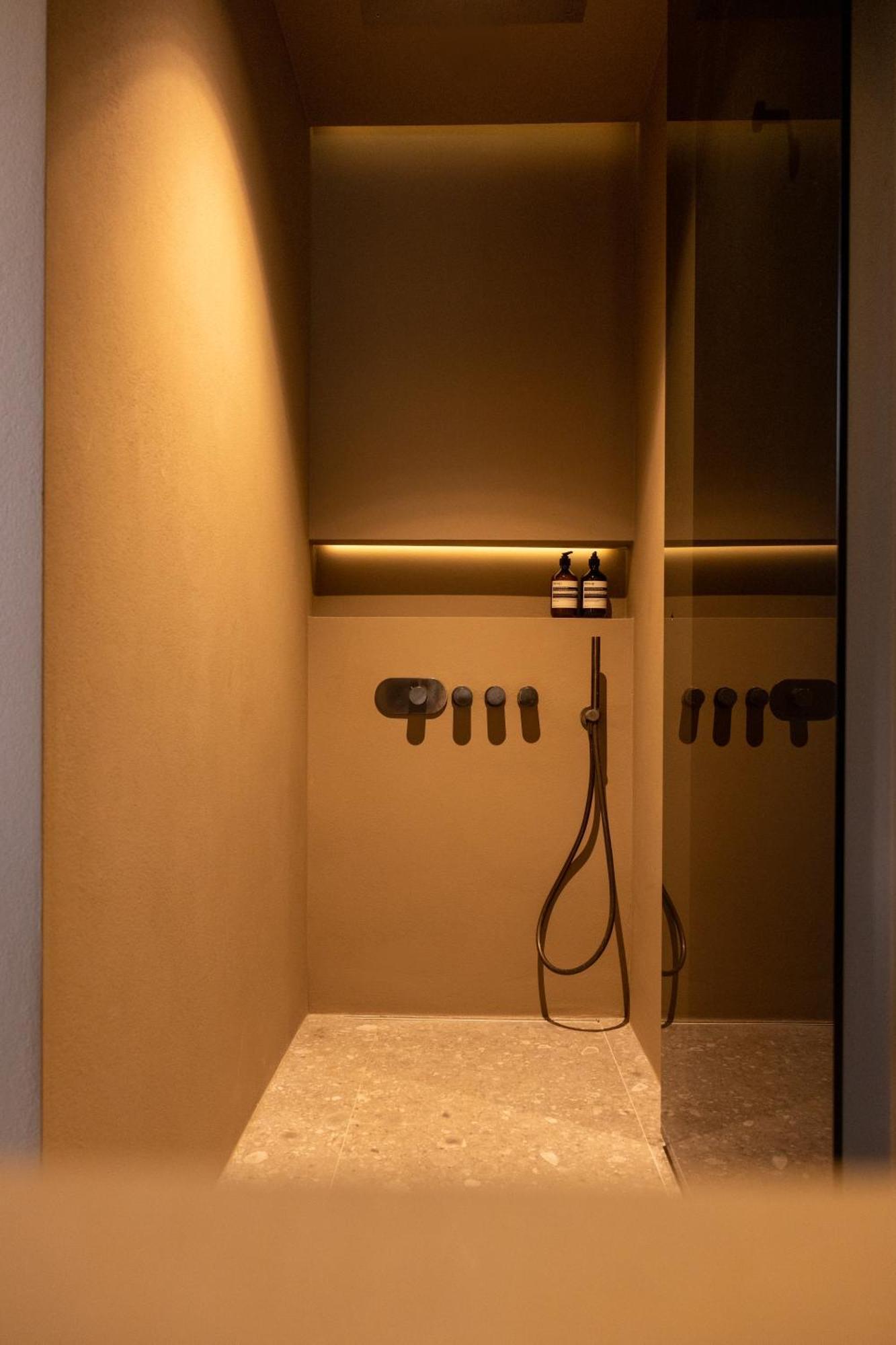 Vouliagmeni Apartments 18 アテネ エクステリア 写真